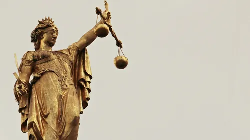 Paris : ouverture du procès d’un ancien entraîneur de foot pour...